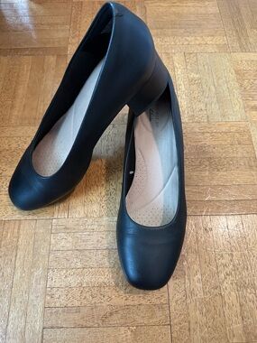 CLARKS pumps Size 9.5W